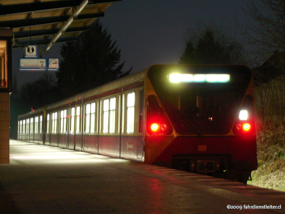 BR 480 im Bahnhof Hohen Neuendorf